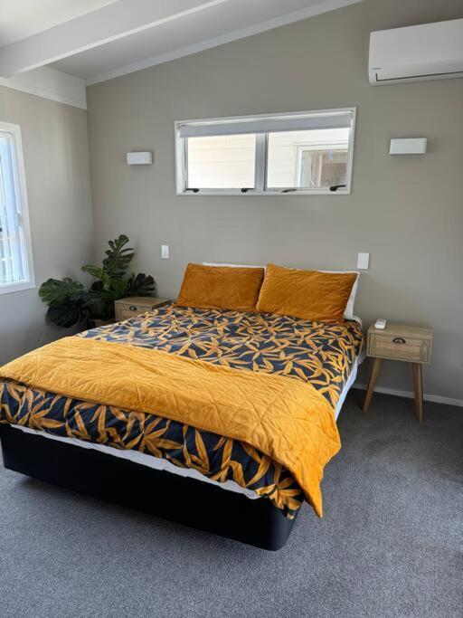 Ultimate Family Holiday - Pet Friendly! Papamoa Exterior photo