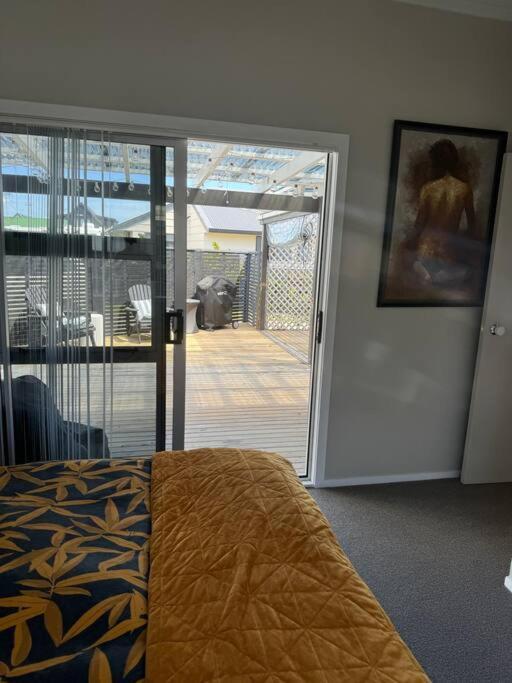 Ultimate Family Holiday - Pet Friendly! Papamoa Exterior photo